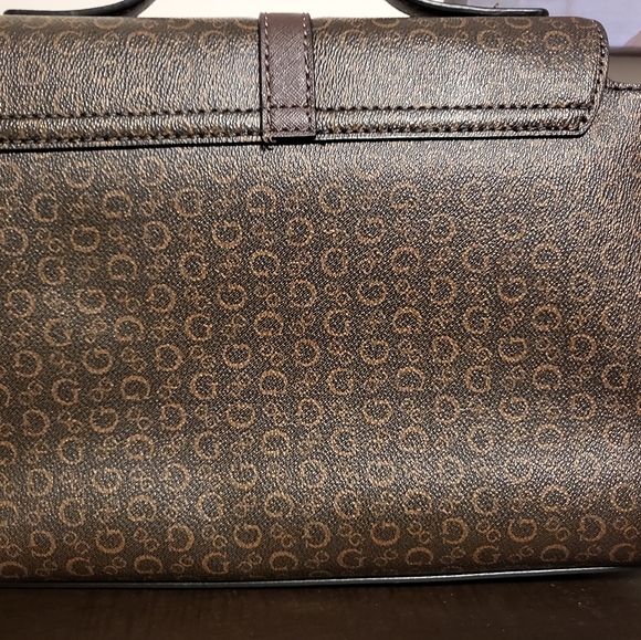 Guess handbag - Picture 2 of 8